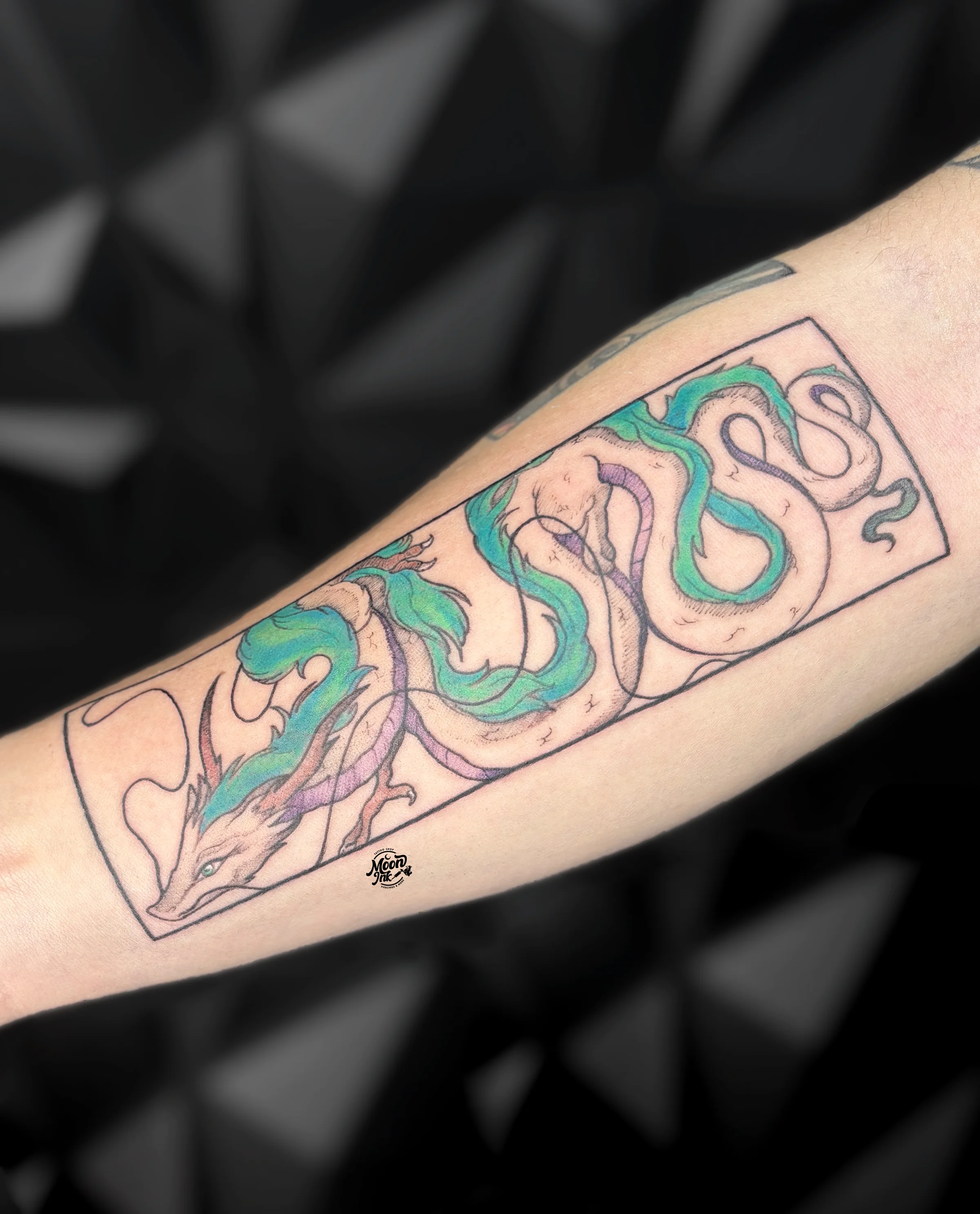 Tatouage dragon en couleur